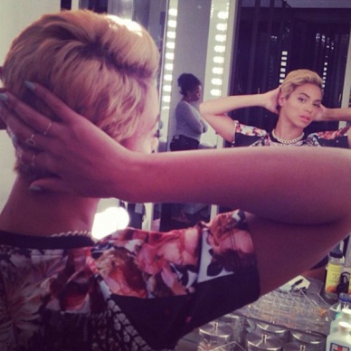 Beyonce's New Haircut- What the Hairdressers Think...  2